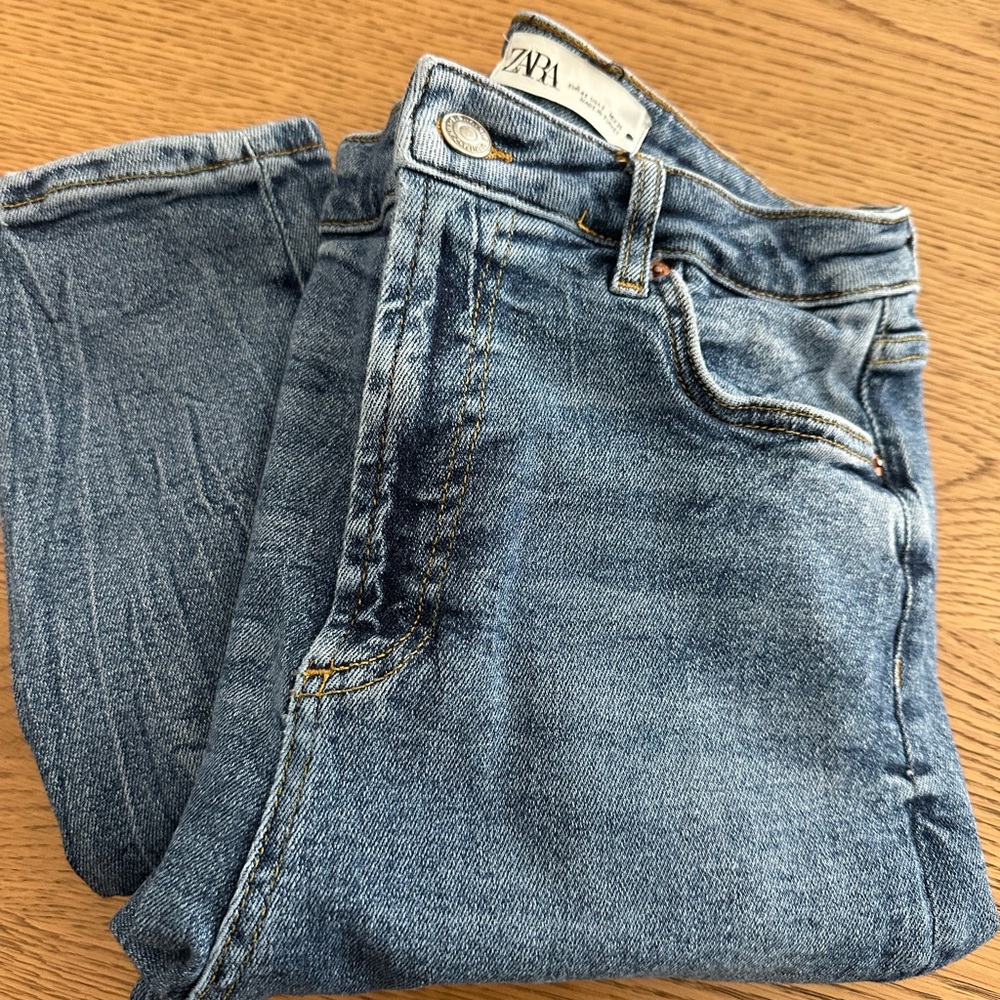 Zara the 80s high waisted skinny jeans have lots of stretch